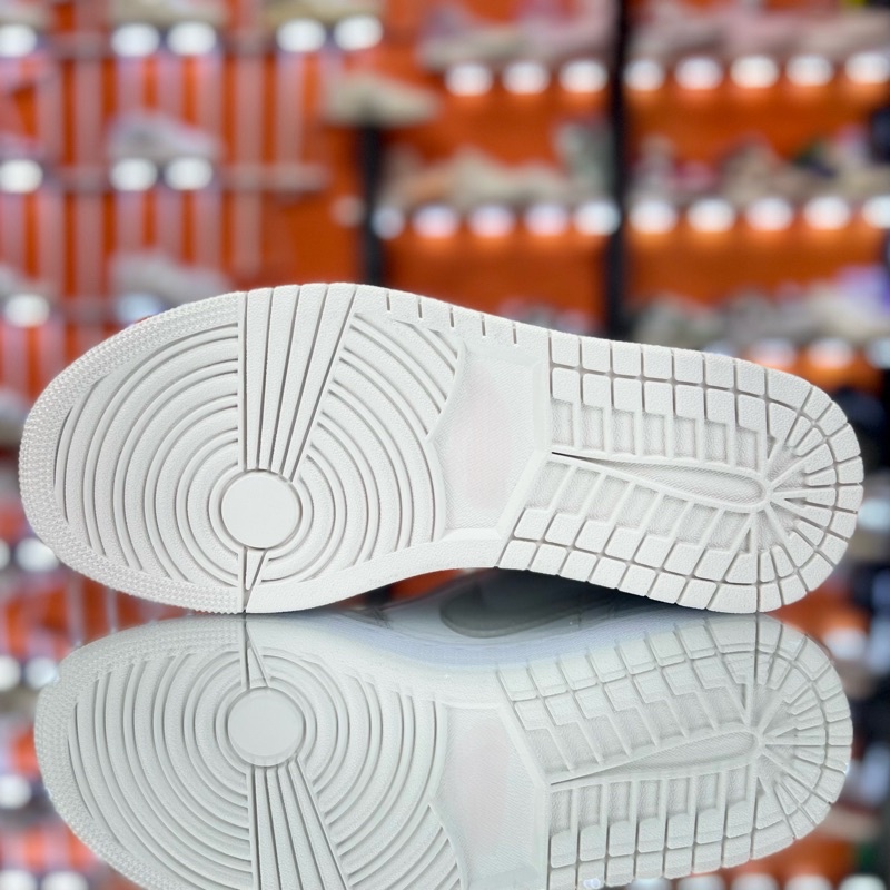 GIÀY THỂ THAO JORDAN 1 THẤP CỖ PARIS TẶNG KÈM QUÀ TẶNG GIÁ TRỊ