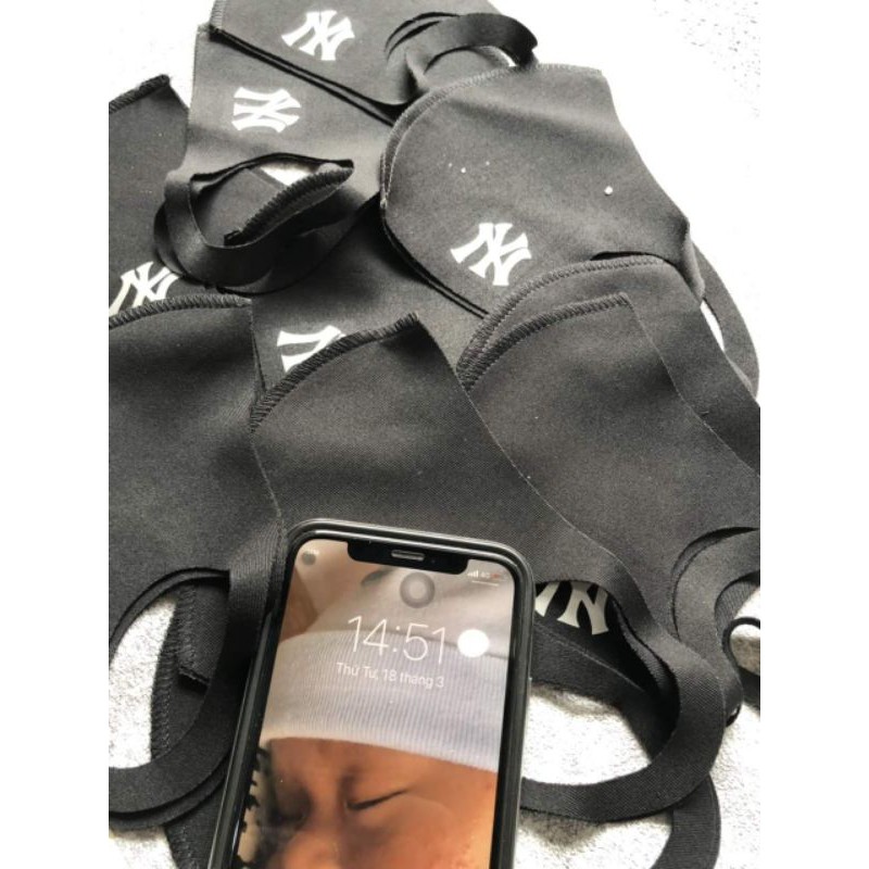 Khẩu trang NY - A.di.d.as logo phản quang | BigBuy360 - bigbuy360.vn