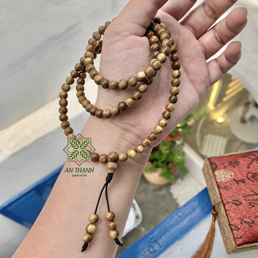 Vòng tay trầm hương 108 hạt mang lại Tài Lộc, May Mắn