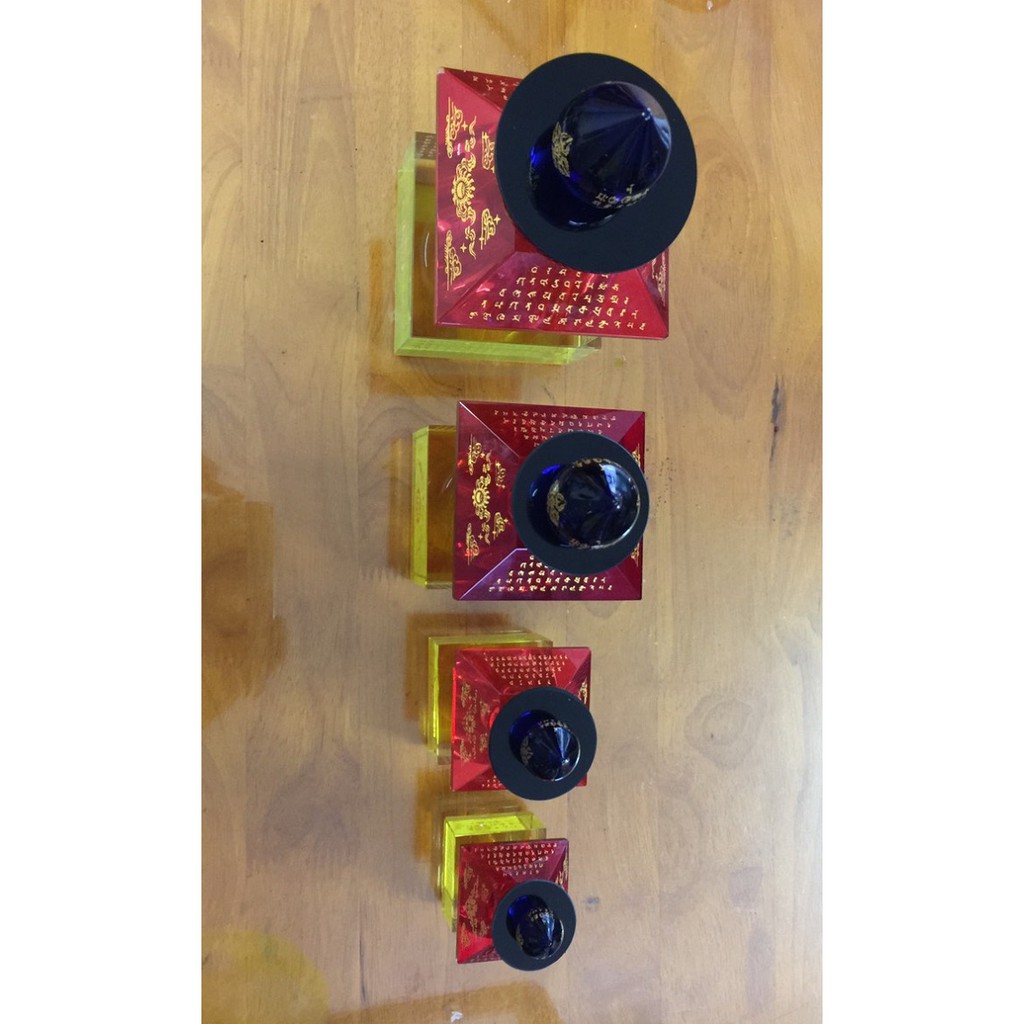 Tháp xá lợi Phật pha lê 05 màu nhỏ gọn