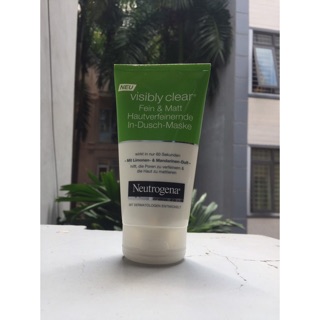 Sữa rửa mặt Neutrogena Visibly Clear Fein & Matt
