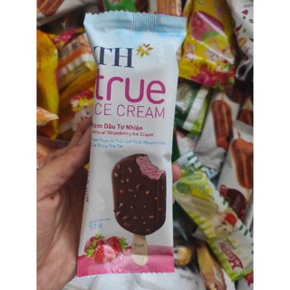 Kem TH True Ice Cream vị dâu tự nhiên