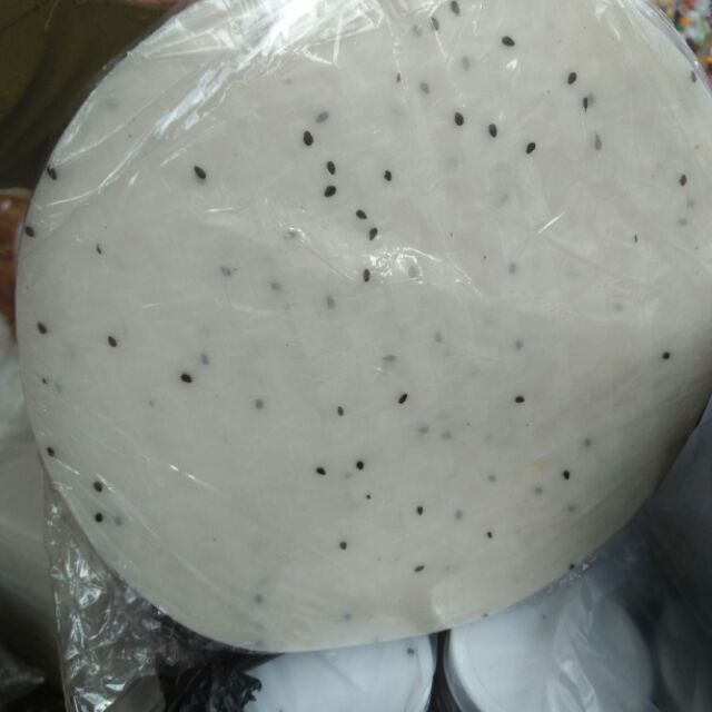 Bánh tráng nướng có mè