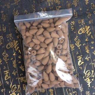 Nhang Nụ Trầm Hương Khói Chảy Ngược Nhang Nụ Khói Toả Ngược