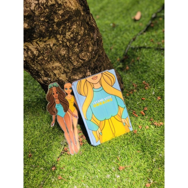 THAY ĐỒ CHO BÚP BÊ GIẤY