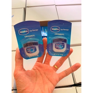 Son dưỡng môi Vaseline Lip Therapy