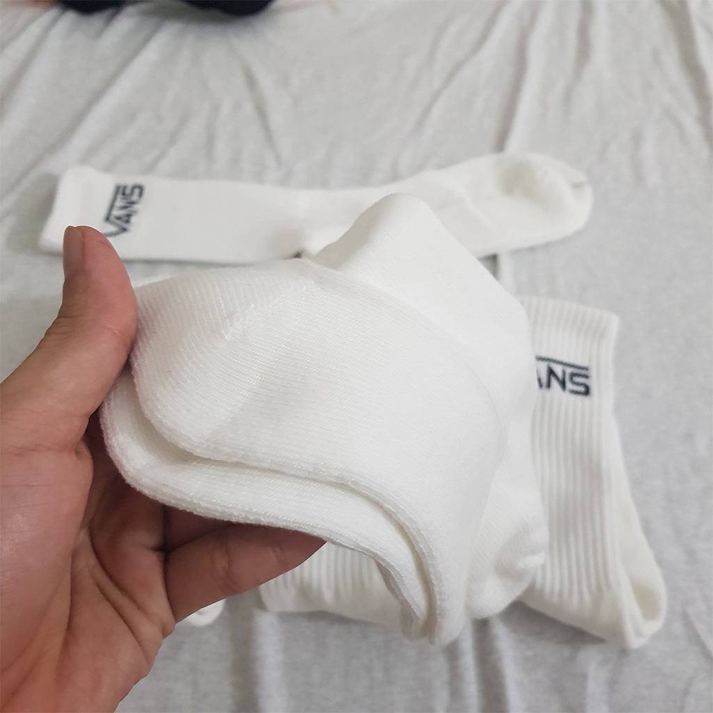 Tất thể thao Vans cao cổ White/Black/Gray K098-WY