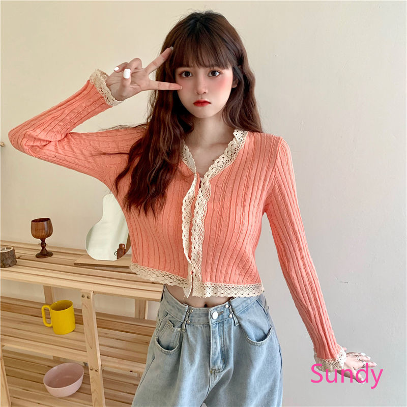 Áo sweater dài tay phối viền ren xinh xắn cho nữ