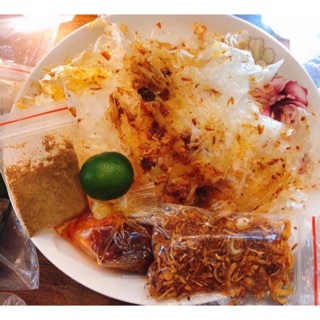 Bánh tráng sate muối nhuyễn hành phi chỉ 13k