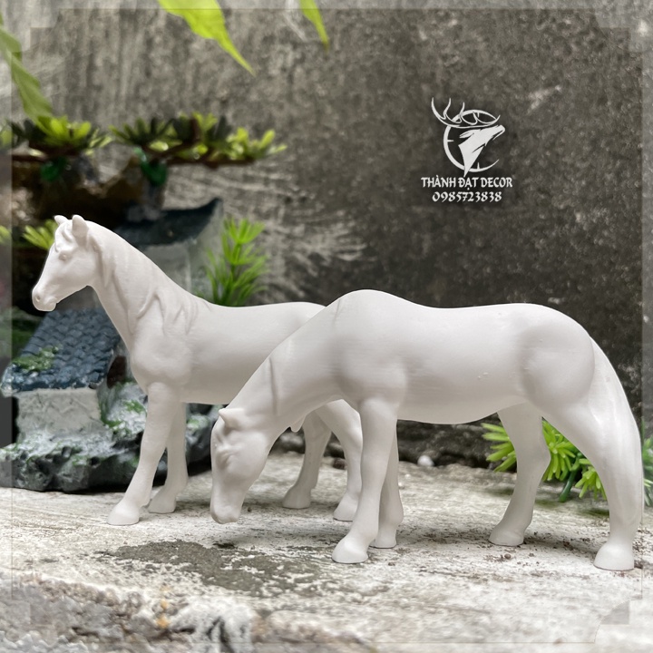 Tượng Ngựa Trắng Mini Trang Trí Tiểu Cảnh Terrarium , Cây Bonsai  , Hòn Non Bộ , Hồ Thủy Sinh , Lũa , Bàn