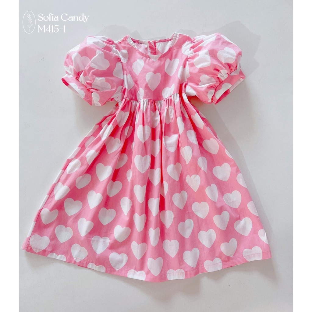 Váy tim hồng cực kỳ ngọt ngào