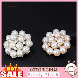 Ghim cài áo hình hoa đính hạt ngọc trai xinh xắn