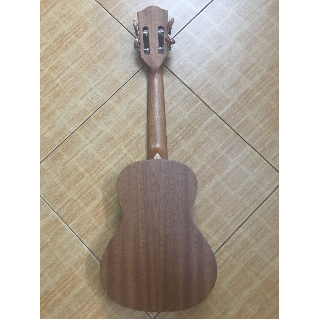 Đàn Ukulele concert gỗ Chấm tròn giữa full phụ kiện kèm theo
