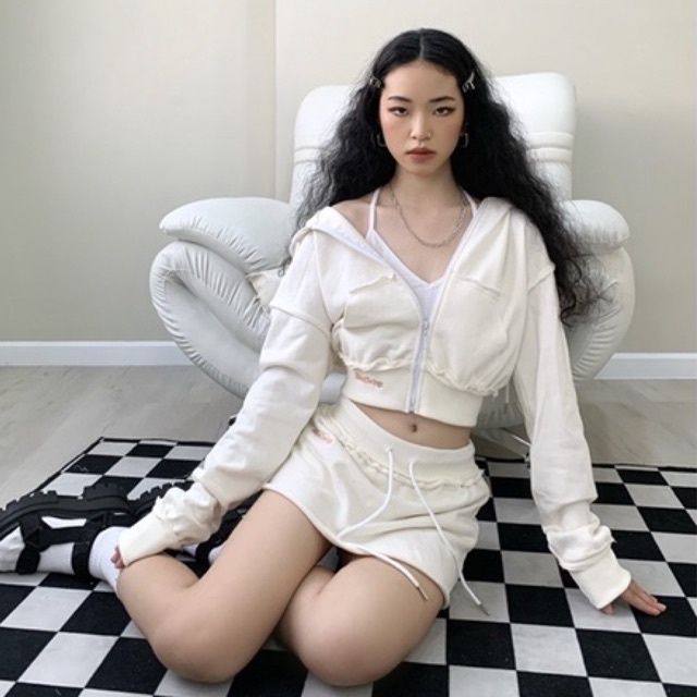 MOODSWINGS - Bộ váy áo Overturned Set