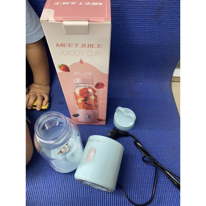 máy sinh tố mini cầm tay meet juice (màu ngẫu nhiên)