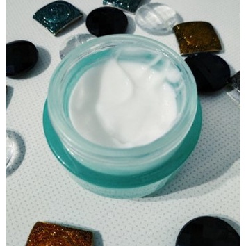 Kem dưỡng da ngừa mụn chiết xuất rau má 3W CLINIC Derma Cica cream  55g