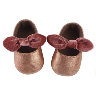 Giầy tập đi cho bé size 0-18 tháng