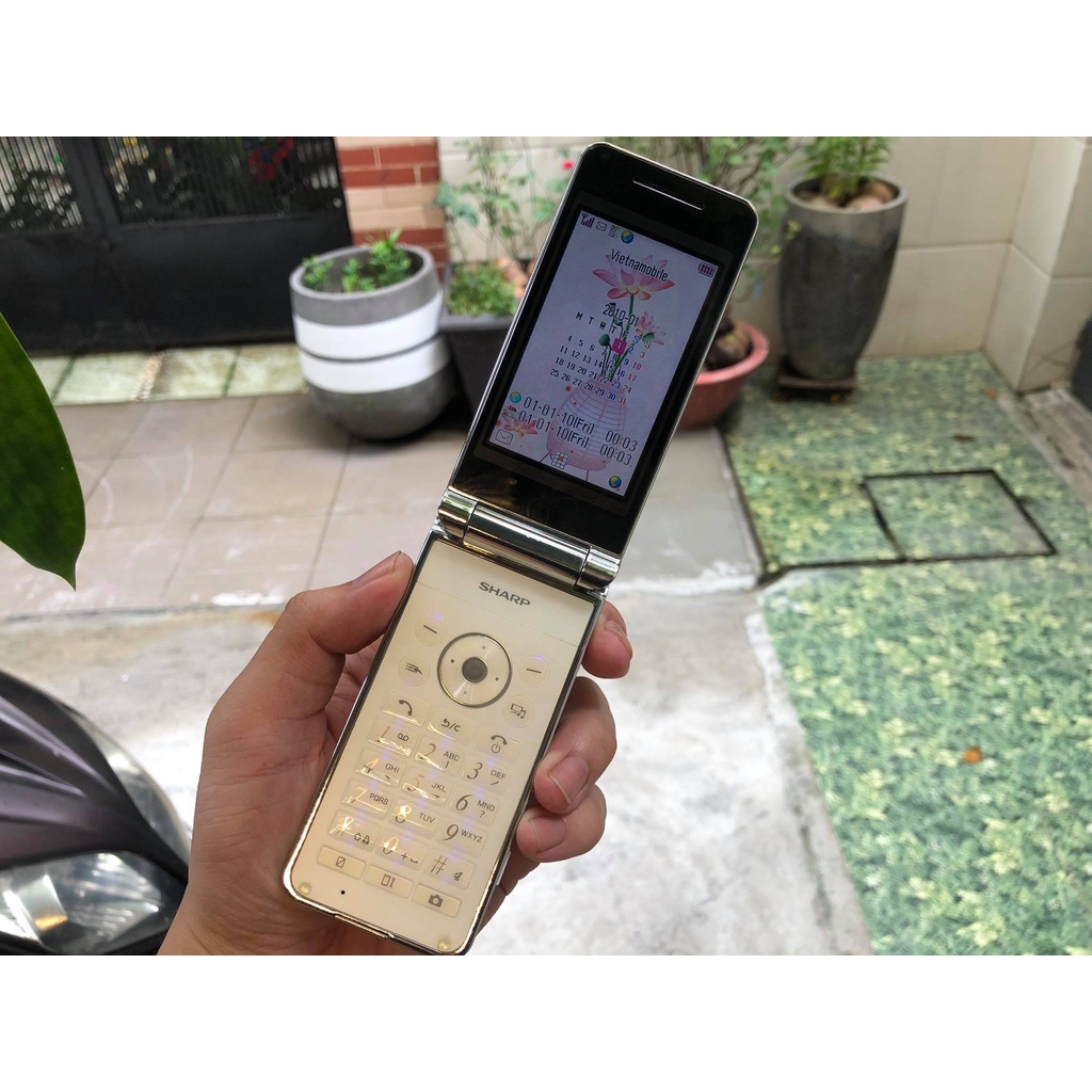 Điện thoại Sharp SH6220C quốc tế