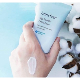 Sữa rửa mặt innisfree bija trouble facial foam
