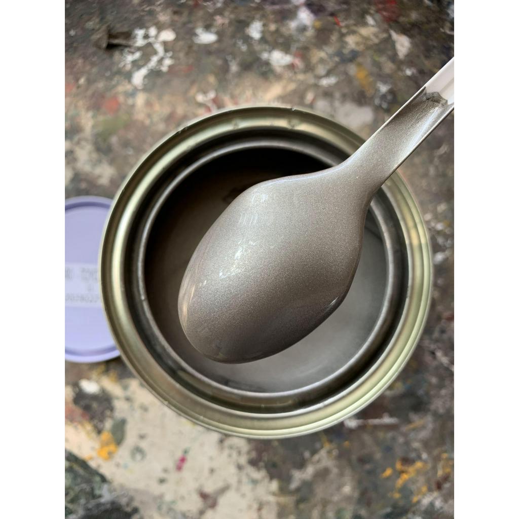 Sơn màu ghi ánh vàng 4RO Toyota Vios altis đóng lon 1kg