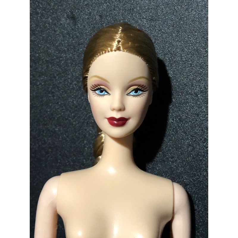 Búp bê barbie giá rẻ