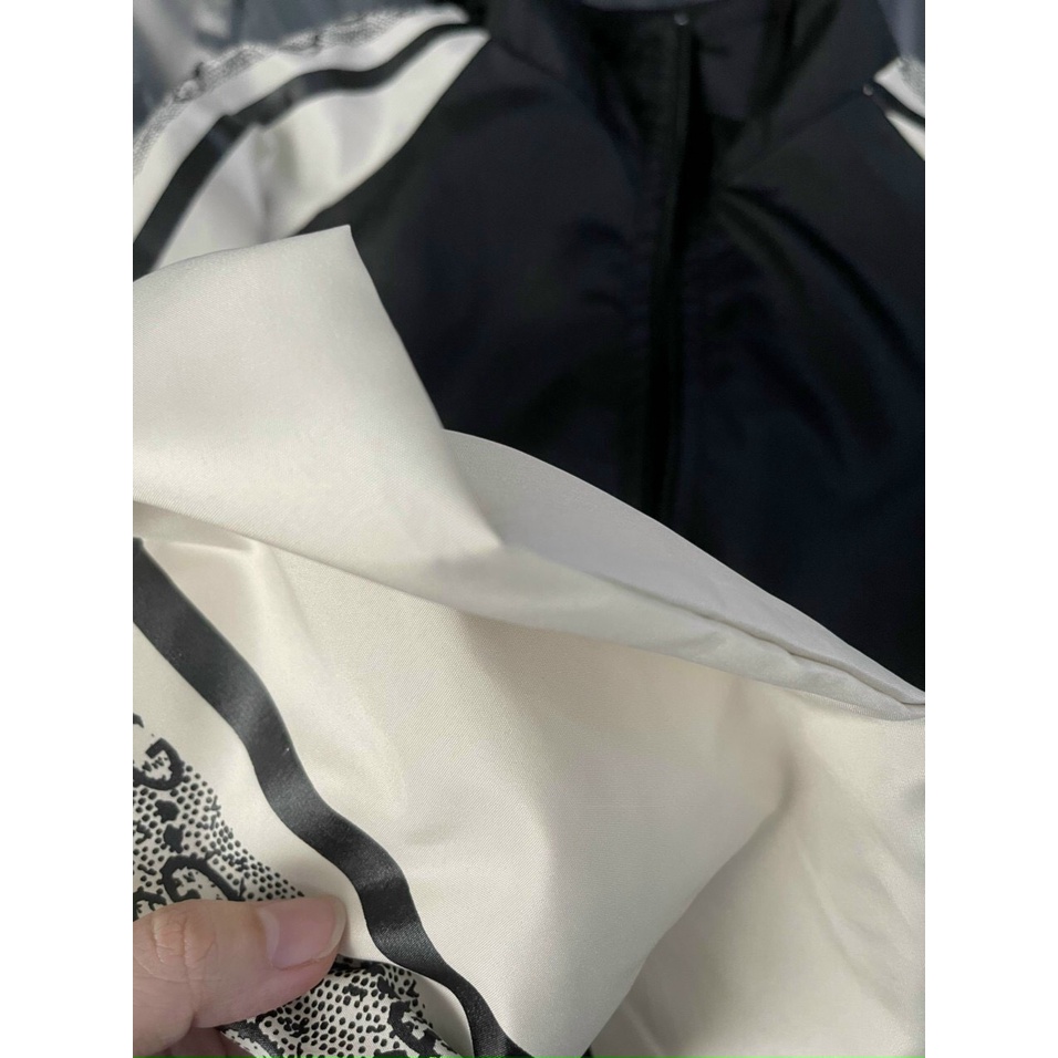 Áo khoác dù hoa văn tayFREE SHIP áo siêu đẹp mẫu mới nhất 2022.dù nam nữ đều mặc được nhé khách ơi