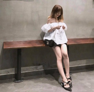 Áo trễ vai trắng Off-Shoulder Top