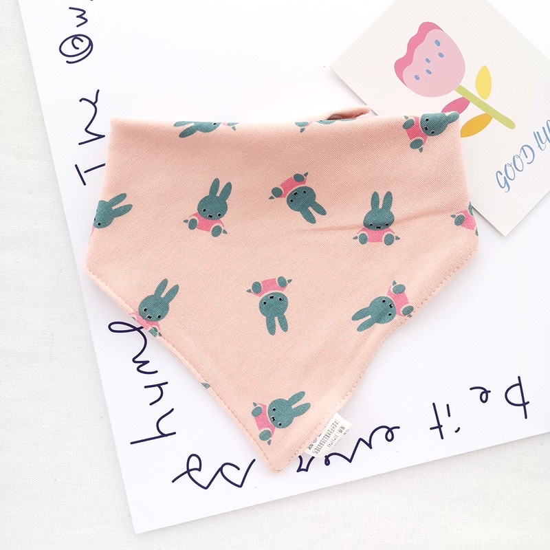 Khăn tam giác cotton siêu thấm hút in hình hoạ tiết cho bé