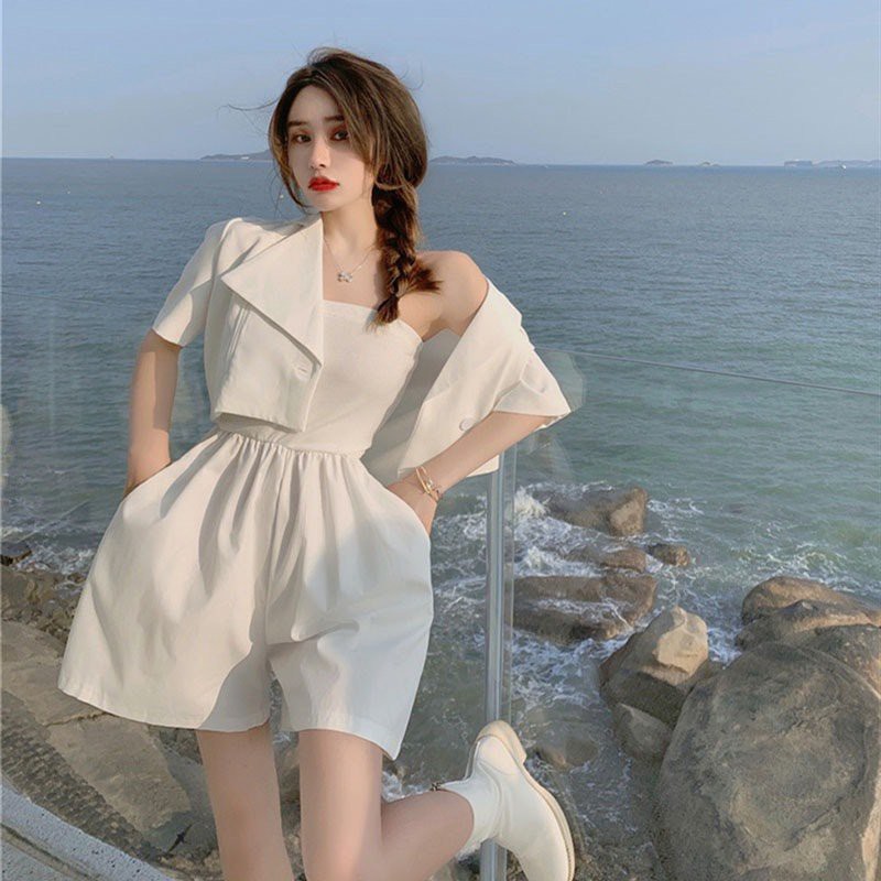 Bộ Jumpsuit Nữ Quần Cộc Áo Vest Đũi 🦋 Set Trang Phục Nữ Quần Ngắn Áo Quây Kèm Áo Vest Khoác Ngoài 🦋 Jumpsuit Trơn Trắng