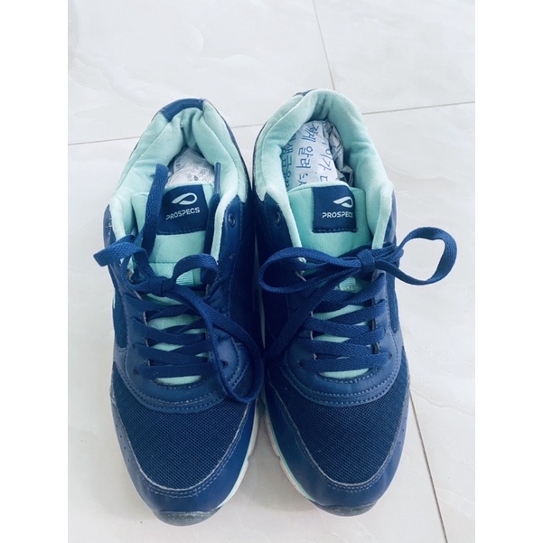 Giày thể thao pro—bếch si