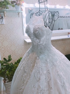 Váy cưới thanh Lý