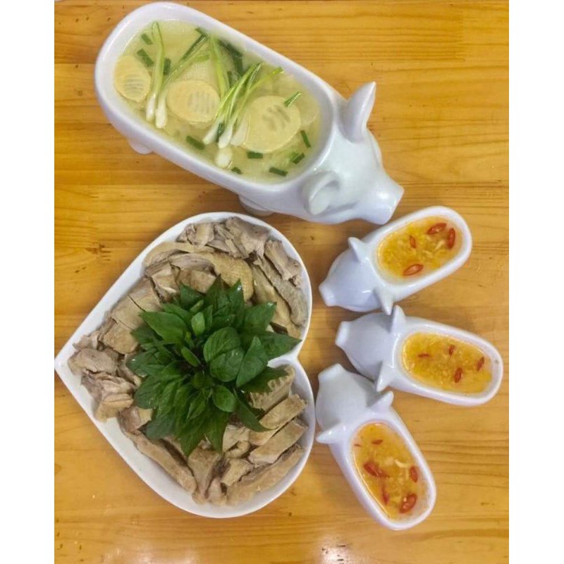 Tô đựng đồ ăn hình con lợn heo độc đáo ngộ nghĩnh đáng yêu - Men trắng tinh khôi - Gốm Bát tràng cao cấp.