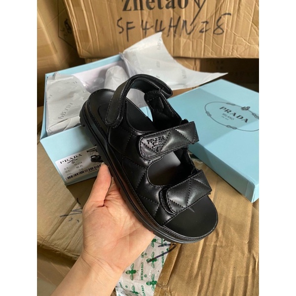 Sandal Prad Đen Trắng hàng qccc fullbox bill túi giấy