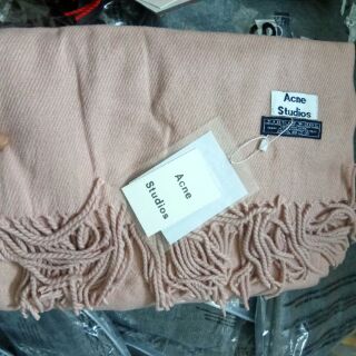 KHĂN ACNE STUDIOS QUÀNG CỔ LÔNG CỪU