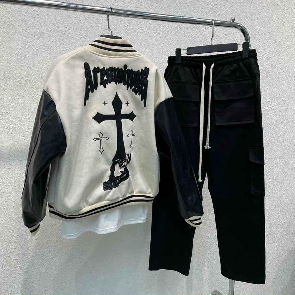 Áo khoác bomber phối tay da Aries thêu nổi Cream