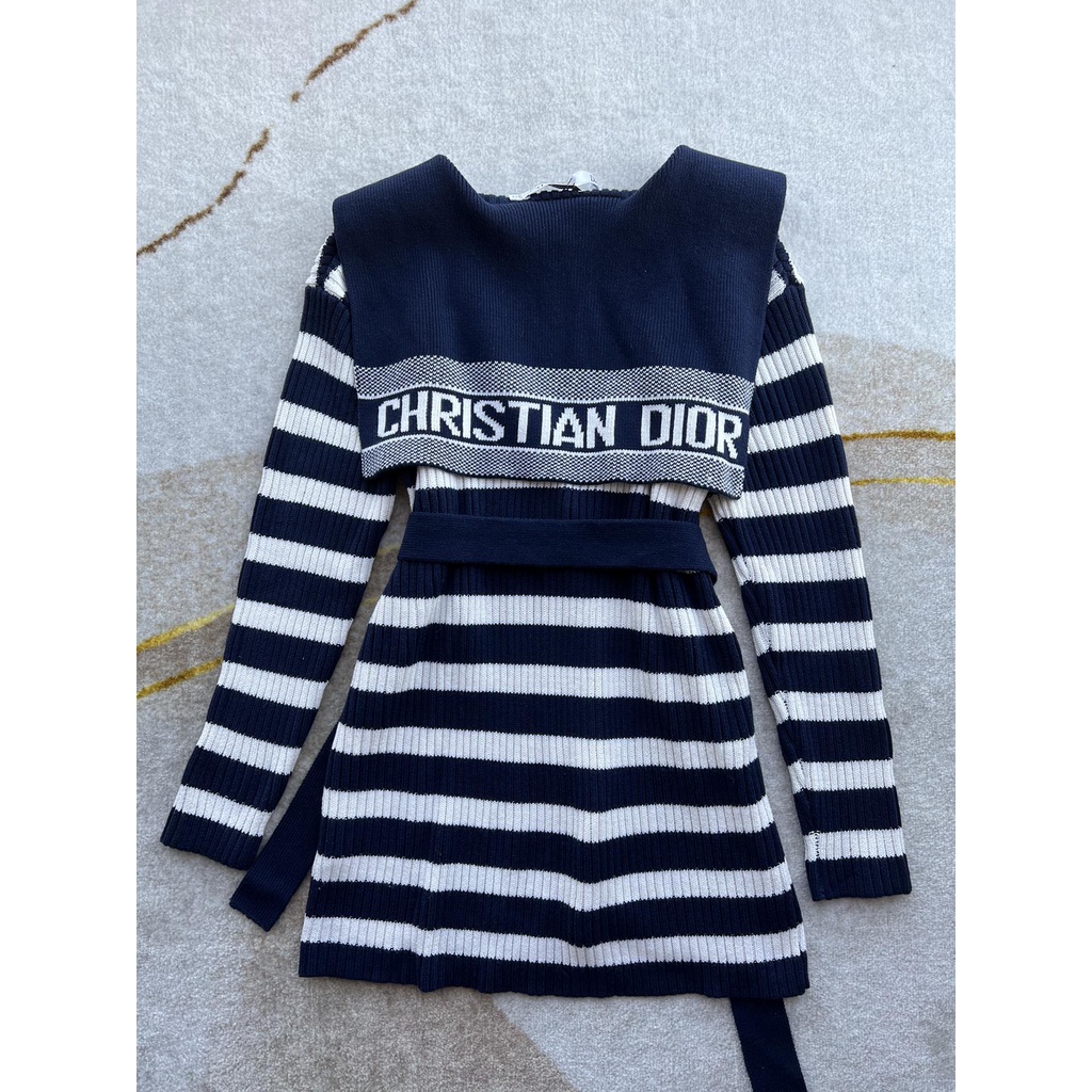 Áo khoác len nữ Dior cao cấp quý phái cuốn hút | BigBuy360 - bigbuy360.vn