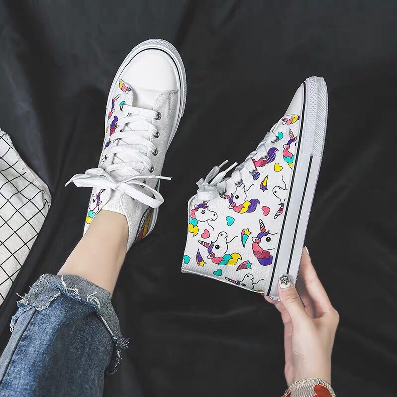 Giầy thể thao cao cổ họa tiết cá ngựa dễ thương | BigBuy360 - bigbuy360.vn
