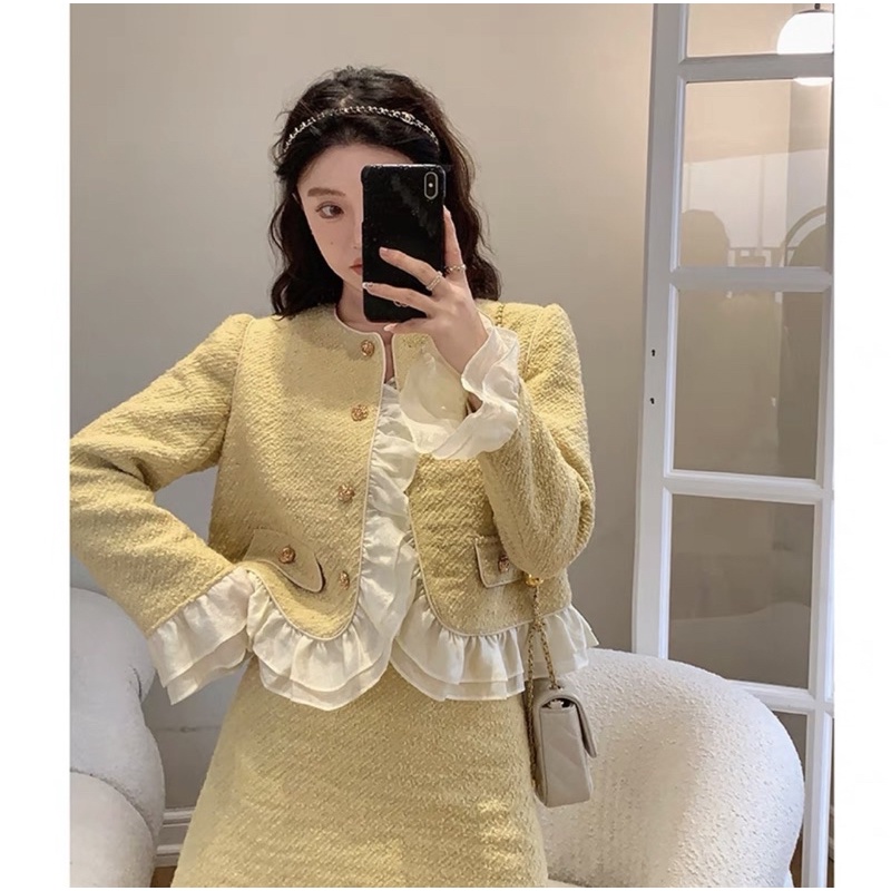 ( SẴN) Set dạ tweed phối viền bèo màu vàng siêu tôn da phong cách Hàn Quốc_ hàng QCCC
