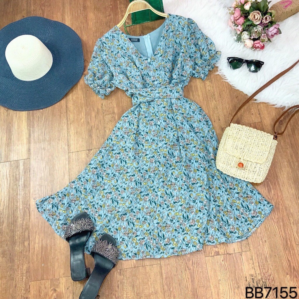 Đầm Maxi ngắn hoạ tiết hoa nhí, cổ V xịn xò, xinh ngất ngây | BigBuy360 - bigbuy360.vn