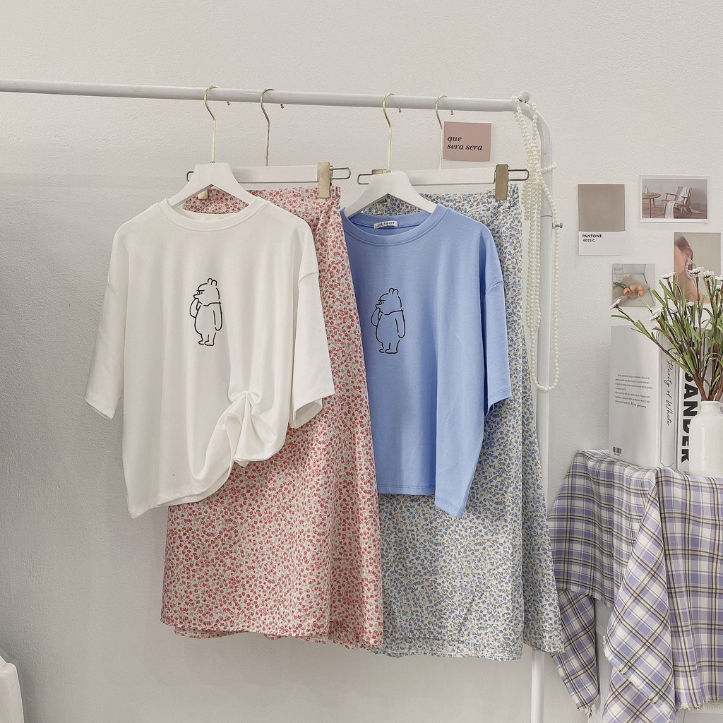 Set áo phông phối chân váy hoa nhí lụa dáng dài, phong cách nàng thơ hàn quốc 2202s02