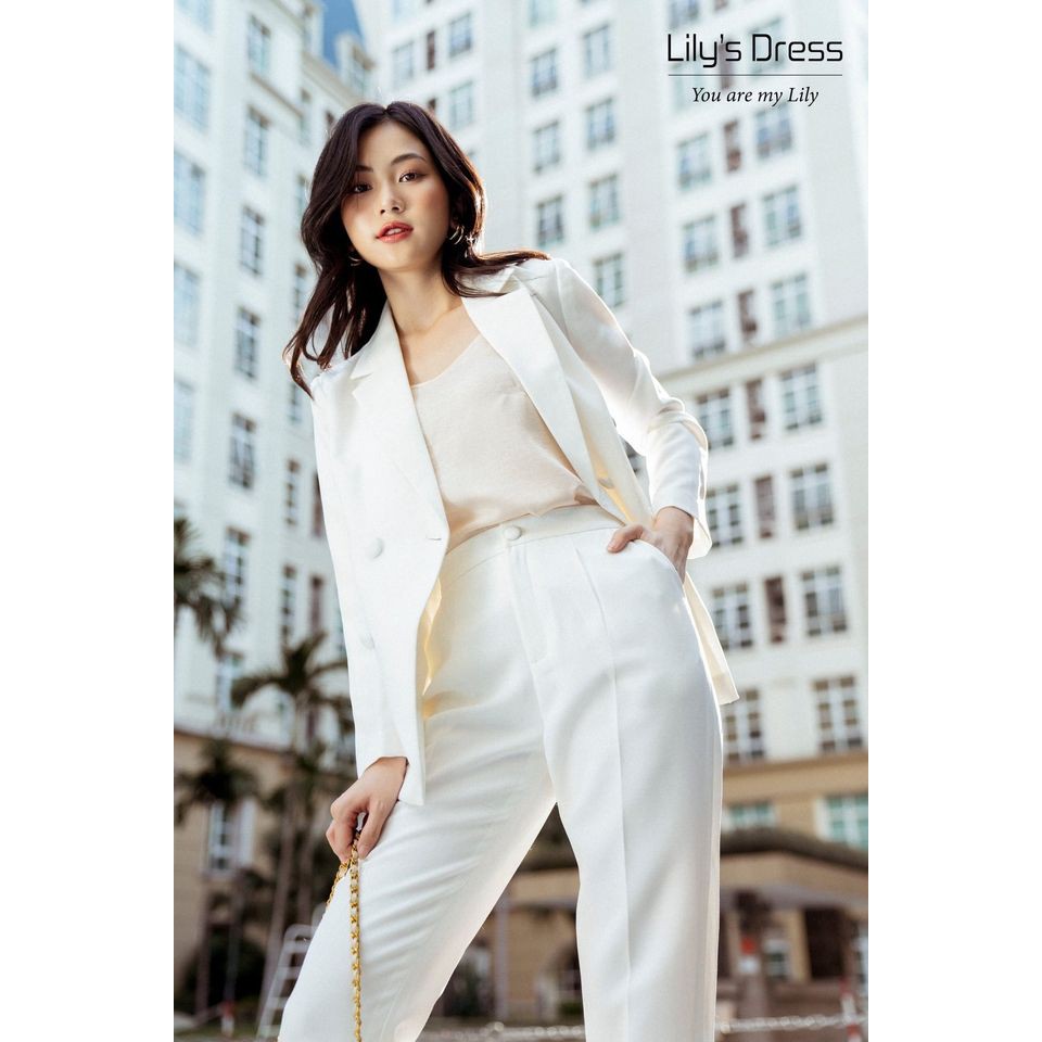 Set Blazer Trắng Vạt Chéo 4 cúc dáng ngắn + Quần Baggy by Lilie | BigBuy360 - bigbuy360.vn