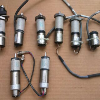 Motor giảm tốc 3 pha maxon, motor encoder, step motor ... cũ xịn rẻ