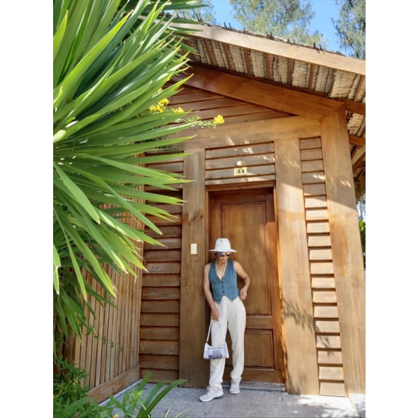 Set áo vest ngắn và quần tây nữ