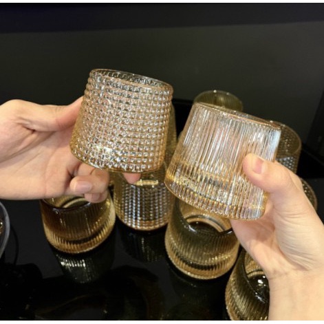 Bộ 6 cốc thủy tinh vàng đế lồi cao cấp dùng uống nước hoặc rượu tây kèm giá úp hình đầu hươu