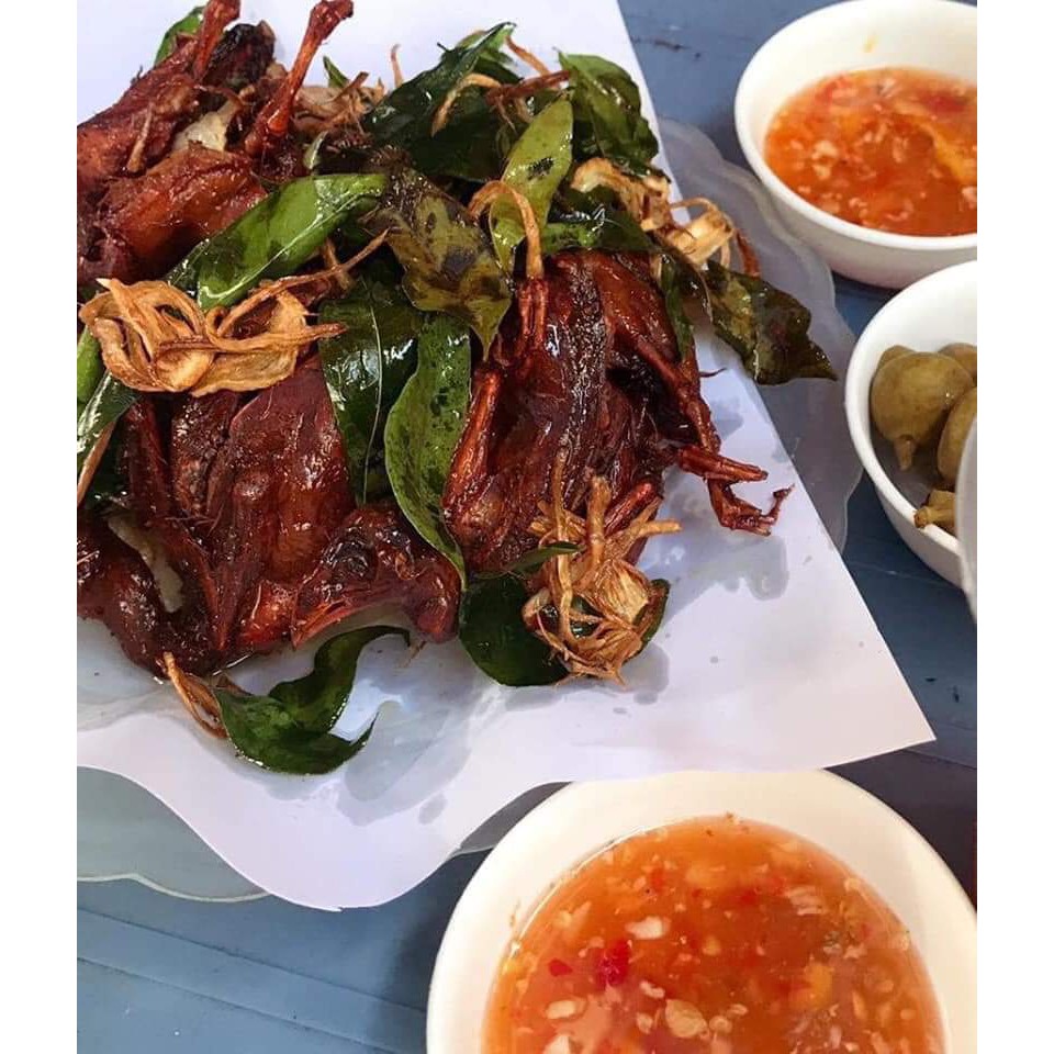 Chim cút quay lá móc mật khay 10 con