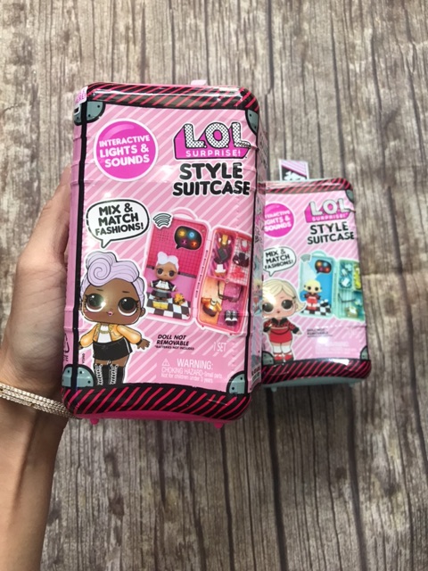 Đồ chơi L.O.L Surpries Style Suitcase Usa