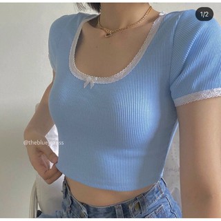 Áo kiểu croptop phối viền ren nơ