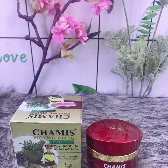 Kem dưỡng trắng da ngừa lão hoá Chamis 10( thảo mộc )