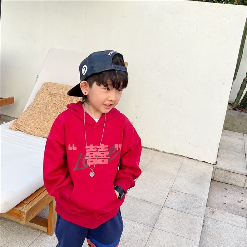 Áo nỉ hoodie cho bé phong cách tết 2022