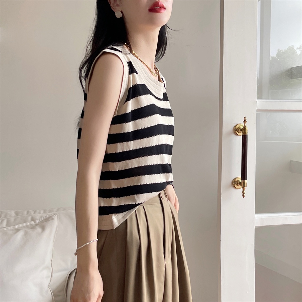 Áo Ba Lỗ Dáng Rộng Họa Tiết Kẻ Sọc Trắng Đen Thời Trang 51801